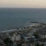 praia de Amaralina vista de longe, em Salvador.