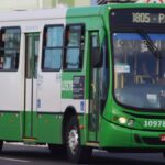 Ônibus verde da Integra Salvador