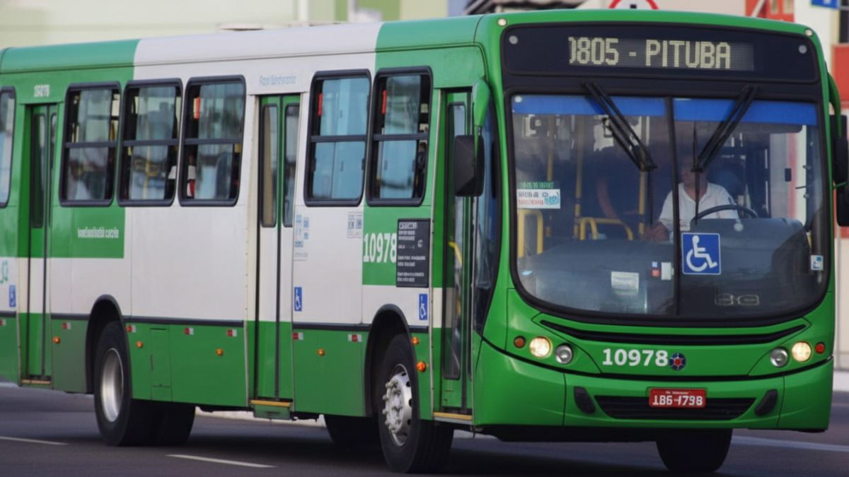 Ônibus verde da Integra Salvador