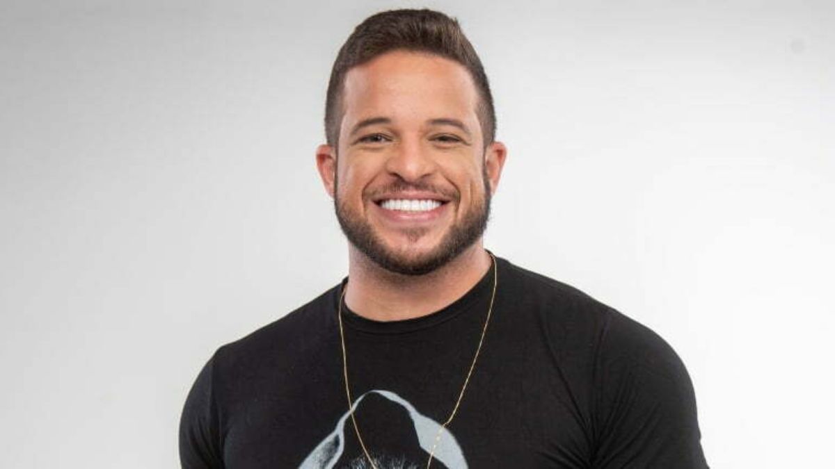 imagem de divulgação do comediante Flávio Andrade